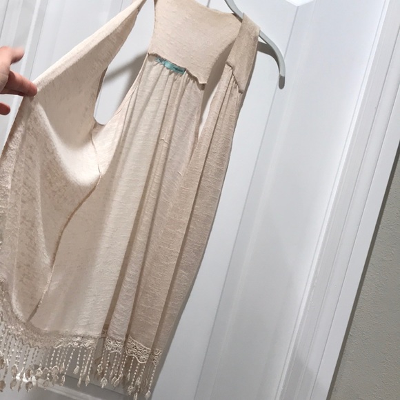Fringe bottom cardigan/vest - Picture 2 of 3